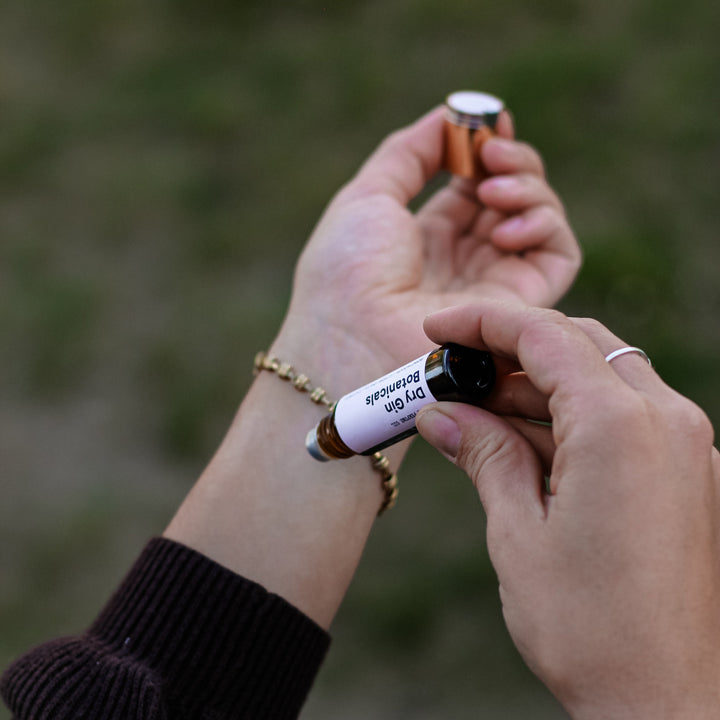 Dry Gin Botanicals: Roll-On Perfume